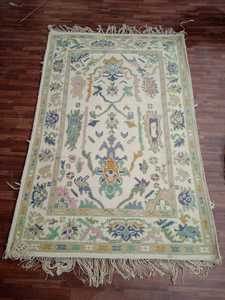 Tapis en laine moderne fait main personnalisable noué à la main pour bureau à domicile lumière abstraite disponible couleurs personnalisées pour pique-nique - Product Image 4