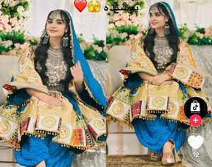 Vestido Afgano Kuchi Vintage de WS International para Niñas, Tela de Lino, Algodón y Seda con Mangas Largas y Bordado - Product Image 3