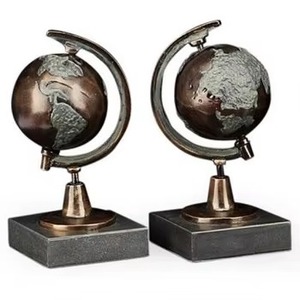 Serre-livres Globe en métal inspiré de la carte du monde pour les amateurs de voyage, bibliothèque à la maison ou décor de bureau avec quelques utilisations distinctes de l'Inde - Product Image 2
