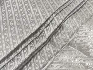 Telas de Seda Brocada Jacquard Hechas a Medida con Hilo Dorado para Confección de Vestidos y Reventa en Tiendas de Suministros Textiles - Product Image 5