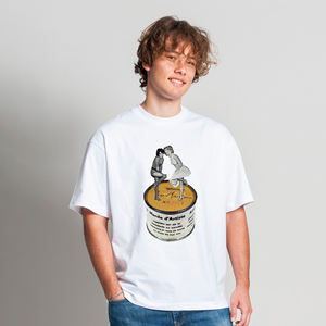 T-shirt pour homme imprimé numériquement "Dancing on merde d'artiste" 100% coton surdimensionné 180gr. - Product Image 1