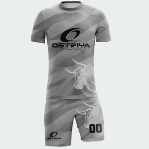 Uniformes de Fútbol de Manga Corta al por Mayor, de Alta Calidad, Cómodos, Transpirables, de Secado Rápido, 100% Poliéster, con Impresión Frontal por Transferencia de Calor - Product Image 4