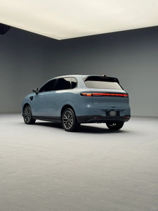 SUV compact électrique pur d'occasion 2026, autonomie NEDC 401-500 km, batterie 110 kWh, moteur 150-200 kW, transmission automatique, 5 portes, propre - Product Image 2