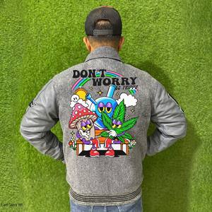 Chaqueta Bomber para Hombre de Alta Calidad REDDITO SPORTS, Impresión Personalizada, Parches Frontales Bordados, Ecológica, Reversible e Impermeable - Product Image 6