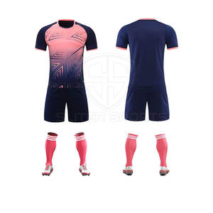 Kit de uniforme de fútbol para hombre transpirable de talla grande al por mayor ropa de fútbol sostenible - Product Image 3
