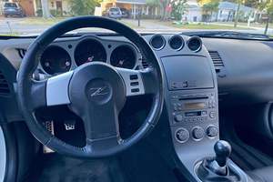 Nissan 350Z Coupé AWD Premier Plus 2003 Usado en Buen Estado, Sin Accidentes, Volante a la Izquierda/Derecha - Product Image 4