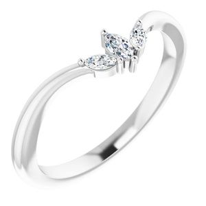 แหวนเพชรสามเม็ดรูปตัววี - Product Image 1
