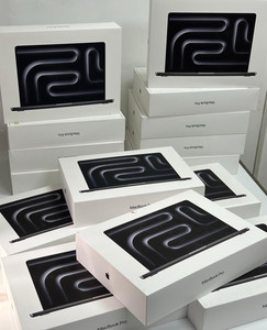 MacBook Pro M5 max 2026 con CPU de 18 Núcleos, GPU de 40 Núcleos, 48 GB de RAM y SSD de 2 TB - Product Image 1