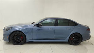 Sedán M5 2025 Usado, con Tracción en las Cuatro Ruedas, Certificado, Seminuevo - Product Image 4