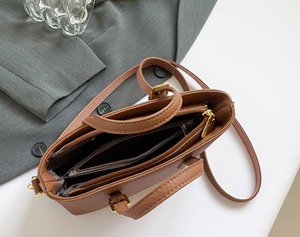 Bolso de Hombro Tipo Cubo de Cuero Genuino Impermeable de Lujo, con Correa Individual, Cierre de Cremallera, Diseño Suave, para Mujer, Viajes, Negocios, Uso en Exteriores - Product Image 3