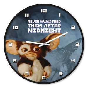 Horloge murale décorative en quartz analogique de 10 pouces Midnight Gizmo Gremlins pour salle à manger, cuisine, salon, emballée - Product Image 1