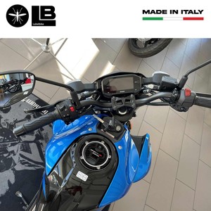 Protezione Adesiva 3D per Tappo Serbatoio Compatibile con Suzuki GSX-S 125 2017-2023 Categoria Prodotto: Copertura Serbatoio - Product Image 3