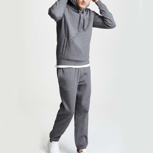 Nouveau design de survêtement confortable de style luxueux pour hommes Vente en gros logo personnalisé Jogging GYM vêtements de fitness le plus populaire au prix de gros - Product Image 5