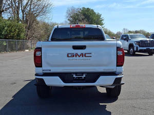 GMC Canyon Elevation 2026 en Perfecto Estado - Product Image 2