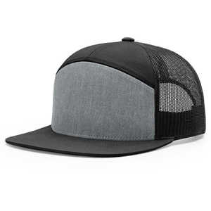 Casquette de camionneur bicolore audacieuse avec dos en maille Casquette Snapback élégante avec panneau avant en charbon de bois, bord orange et zone de patch personnalisée - Product Image 4
