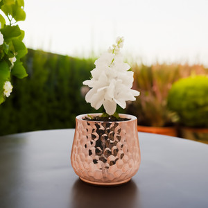 CUB5306RG - Maceta de Oro Rosa con Textura Única - 6 W x 5.7 H - Product Image 2