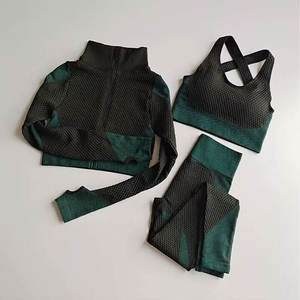 Conjunto de Leggings de Yoga Transpirables y Sujetador Deportivo de Alta Sujeción, Conjunto de Yoga Premium de Talla Grande para Mujer, Conjunto de Yoga de Secado Rápido - Product Image 1