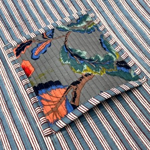 Sac fourre-tout en toile pour femme, 100% coton, matelassé, réversible, imprimé floral, fermeture éclair, léger, écologique, usage quotidien - Product Image 2