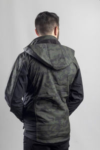 Vestes softshell imperméables de ski d'hiver professionnelles fabriquées en usine vestes d'extérieur softshell personnalisées de haute qualité pour hommes - Product Image 3