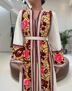 Vestido de Novia de Lujo con Adornos para Bodas Turcas, Vestido de Novia con Detalles de Cuentas, Antiarrugas para Ceremonia y Recepción - Product Image 3