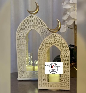Lanterne de sol élégante au fini or Décoration de table au design unique pour les fêtes du Ramadan Eid Hajj Décorations de vaisselle de fête chaude - Product Image 3