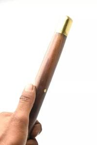 OEM 2025 nuevo diseño de alta calidad 100% madera requisito personalizado regimiento al aire libre uniforme palos personalizado Swagger Stick - Product Image 4