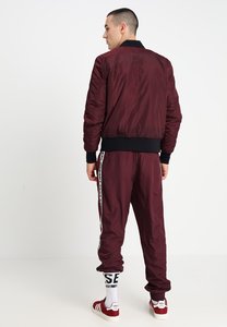 Blouson bomber pour homme, nouvelle conception automne-hiver, couleur unie, fermeture éclair, tissé, coupe-vent, respirant, couleurs personnalisées, fermeture éclair durable - Product Image 4