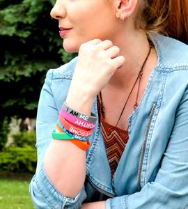 Bracelets en silicone promotionnels imprimés de logo personnalisé en gros - Product Image 6