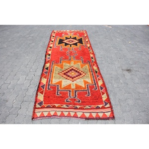 3.3x9.6 ft Rug, Vintage Herki Rug, Turkish <b>Red</b> <b>Wool</b> Solid Rug - Product Image 1