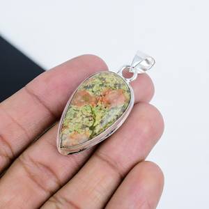 Colgante de Piedra Preciosa de Unakita Rara, Plata de Ley 925, Hecho a Mano, Joyería para Niños y Mujeres, Corte de Lágrima, Diseño Único, Uso Diario, Regalo - Product Image 2