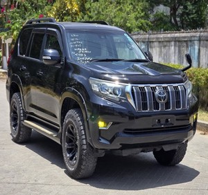 Toyota Land Cruiser Prado d'occasion en excellent état - Product Image 4
