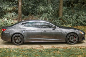 Q-uattroporte S Q4 GranLusso d'occasion, moteur V6 biturbo de 3,0 litres - Product Image 5