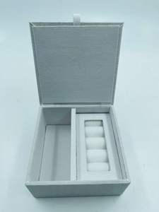 Caja de Almacenamiento de Joyería Personalizable, Tela de Terciopelo Bordada a Mano, Serie de Colores Mixtos, para Collares, Pendientes, Anillos Promocionales - Product Image 3