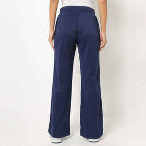 Pantalones de Chándal Acampanados para Mujer con Logotipo Personalizado, Último Diseño, Novedad en Ropa Urbana, Pantalones de Chándal Acampanados Lisos para Mujer - Product Image 2