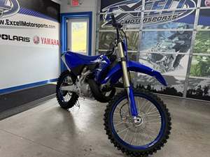 Moto tout-terrain prête pour la course 250cc 2026 - Product Image 4