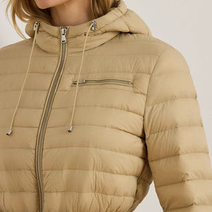 Chaqueta Acolchada de Invierno para Mujer, de Alta Calidad, con Logotipo Personalizado, Tejida, Transpirable, de Lona, con Relleno de Plumón - Product Image 4