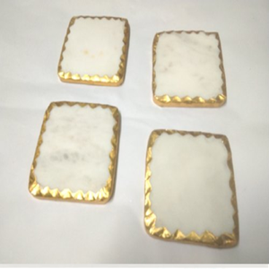 Ce set de dessous-de-verre carrés modernes en marbre blanc est livré avec un élégant support en laiton et est disponible à prix de gros. - Product Image 4