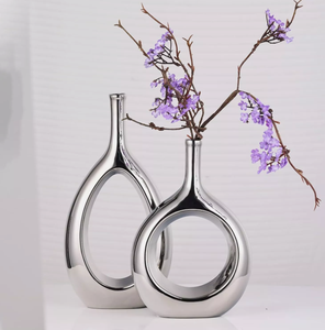 ชุดแจกันทรงกลมแบบมินิมอลทันสมัย สีทองเงิน 2 ใบ งานแฮนด์เมด คุณภาพสูง ตกแต่งบ้านและสวนอย่างมีสไตล์ แจกันดอกไม้ตั้งพื้น ดีไซน์ไม่ซ้ำใคร - Product Image 4