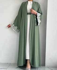 Abaya élégante ouverte sur le devant avec ceinture et belles manches brodées tissu Nida importé sur mesure prix de gros UK - Product Image 4