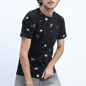 T-shirt graphique personnalisé en gros DTG & DTF |   T-shirts unisexes à manches courtes et col rond 100% coton avec impression de logo personnalisé - Product Image 1