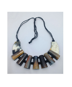 Collar de Cuerno de Búfalo Hecho a Mano Ecológico y de Venta Caliente, Joyería Moderna y Elegante para Mujer a Precios de Mayoreo, Artesanía Saniya - Product Image 1