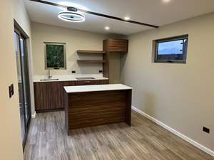 Casa Contenedor Modular de Lujo con Diseño de Madera Desmontable, Sala de Estar, Cocina y Dormitorio + Envío Gratuito + Garantía de 5+ Años - Product Image 3