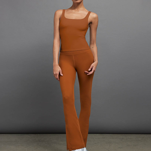 Nouveauté : Ensemble 2 pièces pour femme, débardeur sans dos en nylon doux avec soutien-gorge intégré et pantalon de yoga taille haute - Product Image 5