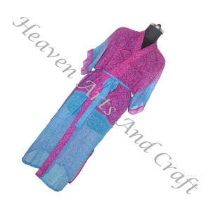 KL007 Handmade Vintage Silk Sari Kimono <b>Beautiful</b> Long Robe with Pockets and Belt for Sleepwear - Product Image 3
