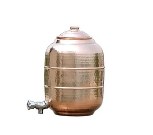 Dispensador de agua de cobre con acabado martillado, vajilla para fiestas frías, instalación de soporte para restaurante de Hotel en casa, beneficios para la salud - Product Image 1