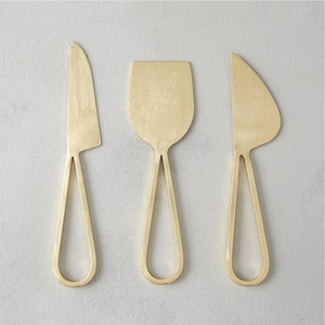 Juego de Cuchillos para Queso Dorados en Caja Premium, 3 Piezas, Utensilios de Acero Inoxidable Negro Mate para Regalos Corporativos, Recuerdos de Boda - Product Image 4