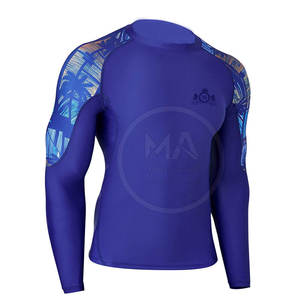 ชุดใส่เล่นกีฬากันผื่นแดงสำหรับผู้ชายชุดใส่เล่นกีฬาแขนยาวสีแดงติดโลโก้100% ผ้าโพลีเอสเตอร์แบบกำหนดเองระบายอากาศได้ดีดีไซน์ล่าสุด - Product Image 2