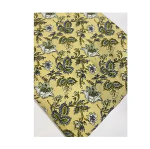 Tissu en coton biologique imprimé sur mesure pour les sweatshirts pour garçons légers et de qualité d'exportation du fournisseur indien au prix de gros - Product Image 1