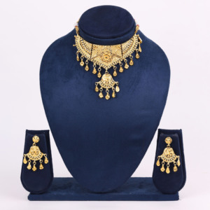 Vente en gros de colliers ras du cou pour femmes en laiton plaqué or micro 14K 18K 24K Bijoux de mariage traditionnels - Product Image 1