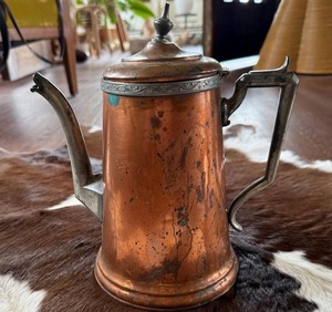 Solid copper kettle with polished finished and curved handle perfect for <b>stovetop</b> heating or decorative shelf display - Product Image 3